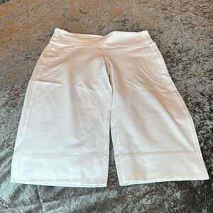 Vintage Lululemon clamdiggers size 6